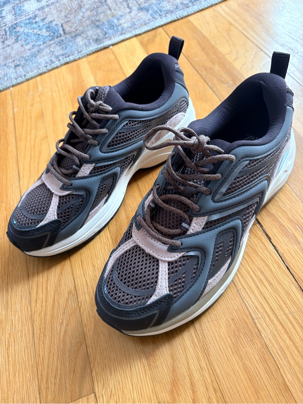 Zara Women's Athletic Mesh Sneakers - Gray with Light Pink Accents NWOT